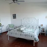 Le Finestre Sul Mare Bed & Breakfast