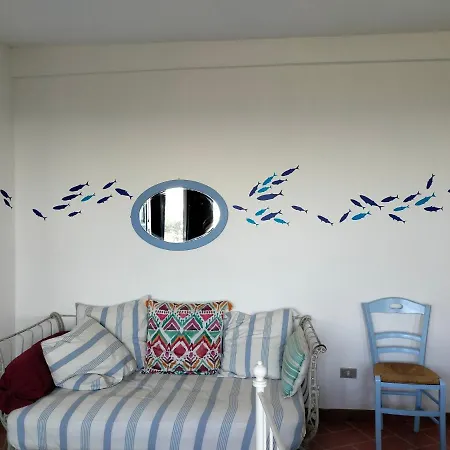 Couette-café Le Finestre Sul Mare 3*
